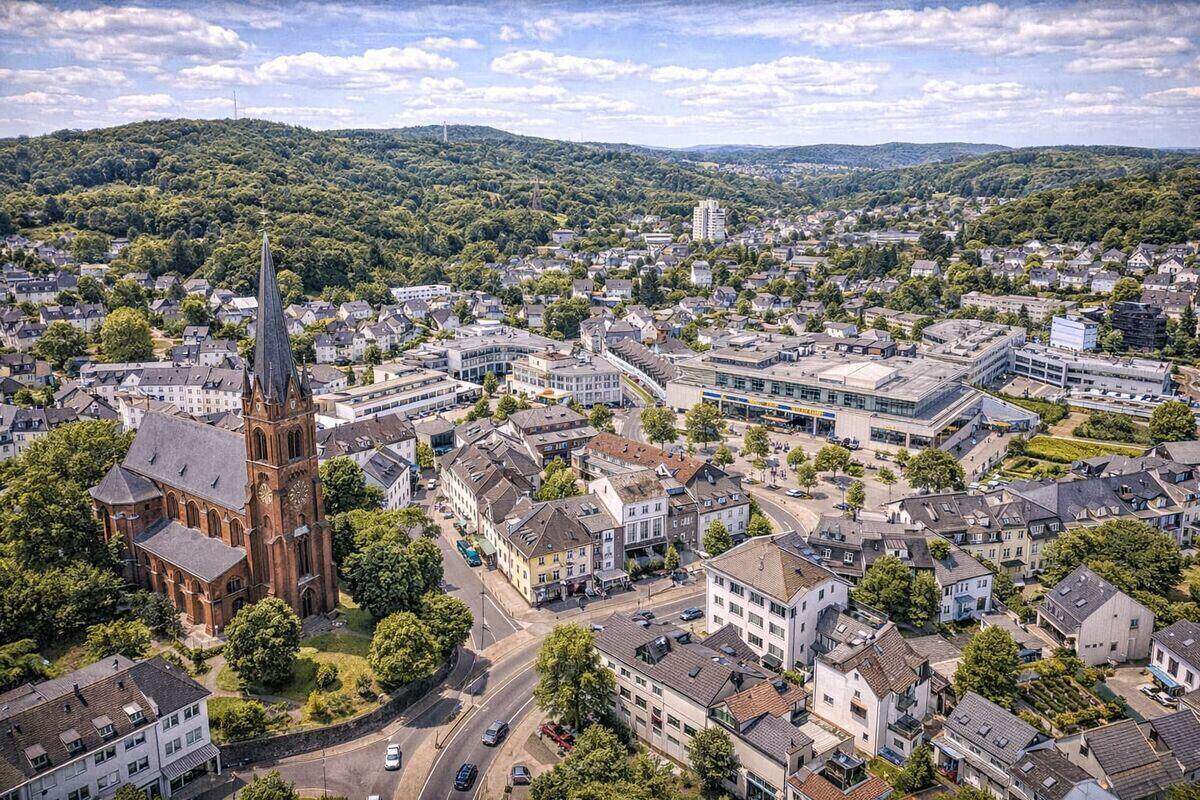 Stadtansicht von Gummersbach im Oberbergischen Kreis – hier kaufen wir Autos mit Motorschaden an